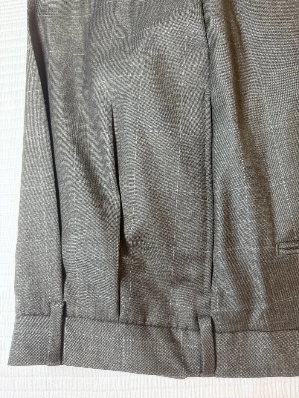 JOSA BANK Grey WindowPane NWT suit